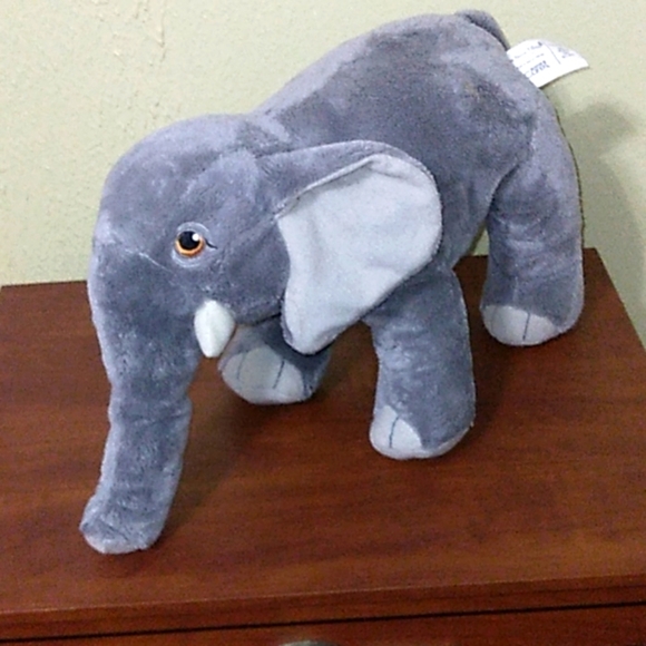Nancy Tillman Collection Other - Nancy Tillman elephant